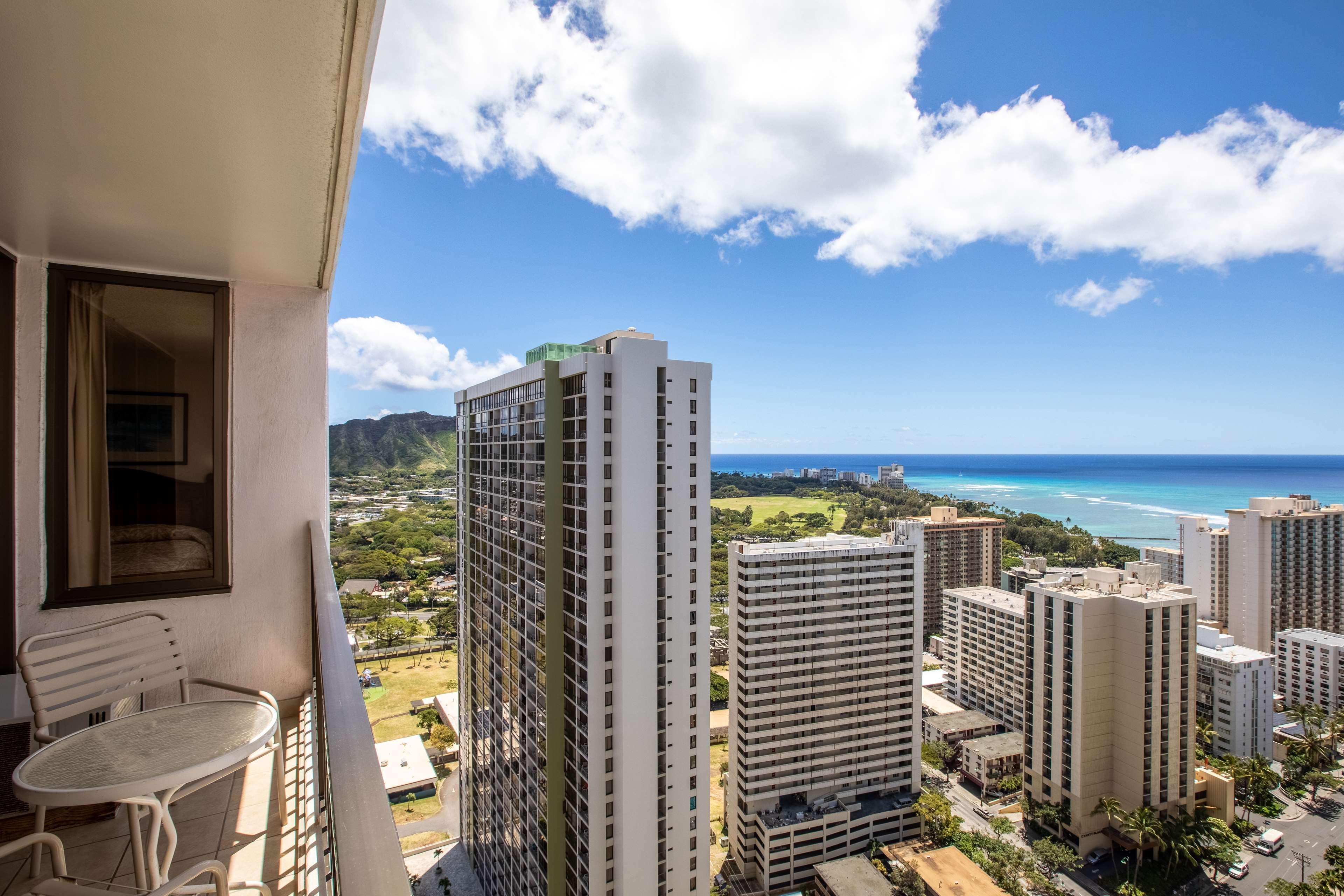 Aston At The Waikiki Banyan Aparthotel Honolulu Eksteriør bilde